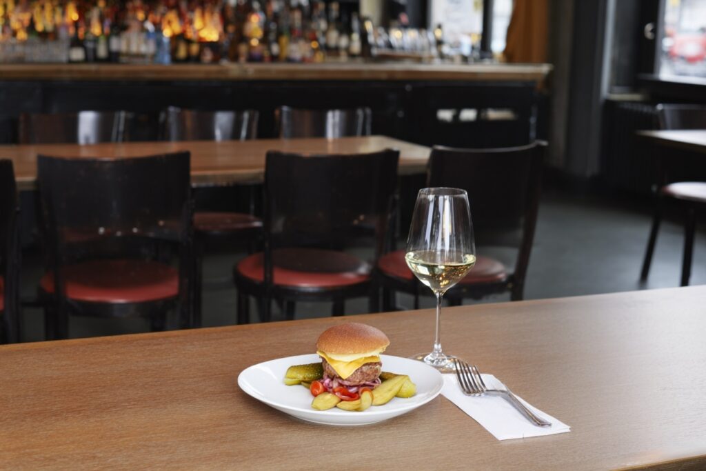 wine and burger - best restaurants in henderson