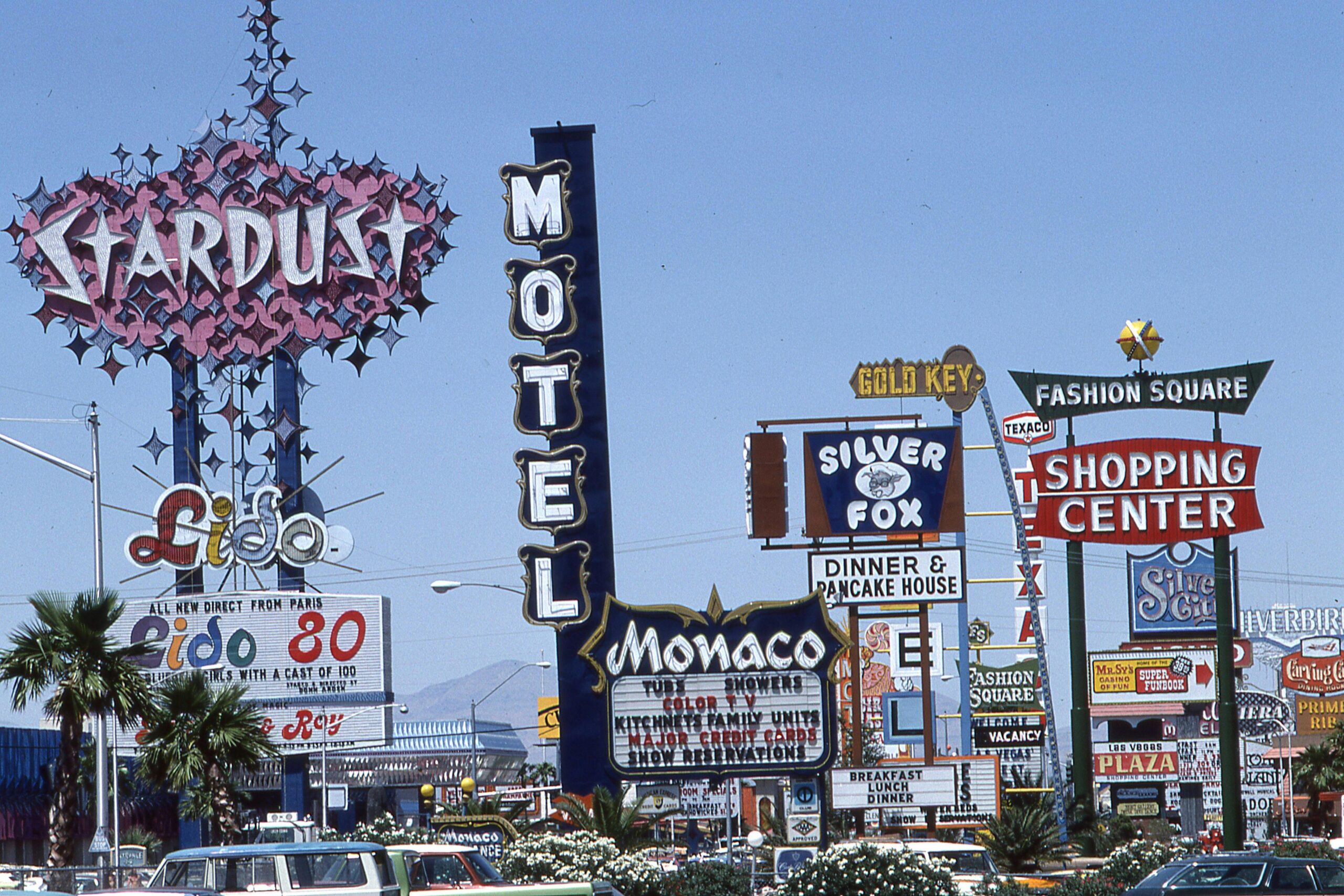 las vegas strip mall where to eat by unlv